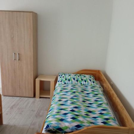 Apartmán Hulín, Chrášťany - černý Exterior foto